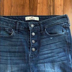 Super cute distressed Hollister jeans